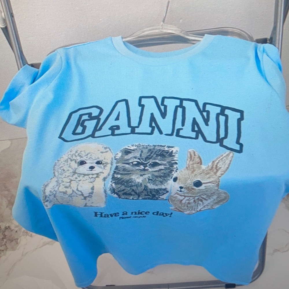 Gianni Brand New Top Blue